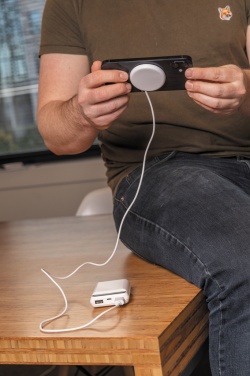 Logotrade Geschäftsgeschenke das Foto: 5W magnetischer Wireless Charger