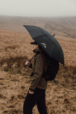 Logotrade werbemittel das Foto: Nordic Drift Trail 27" AWARE™ RPET Sturm-Schirm mit UPF 50+