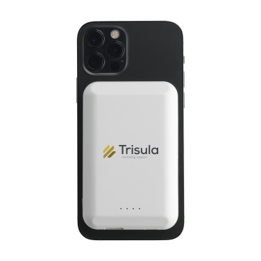 Logo trade promotional giveaway photo of: Force Magnetic RCS Recycled Wireless Powerbank 5000