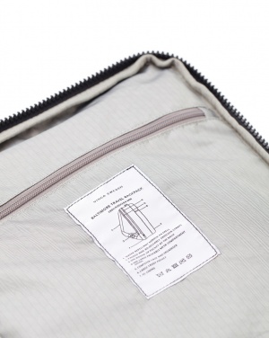 Logo trade firmakingitused foto: VINGA Baltimore reisiseljakott