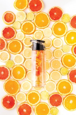 Logotrade ärikingituse foto: Lukustatav infusioonipudel