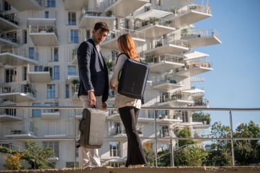 Logo trade firmakingituse pilt: Bobby Bizz 2.0 varguskindel seljakott