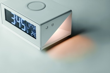 Logo trade reklaamkingid foto: LED kell ja juhtmevaba laadija 5W