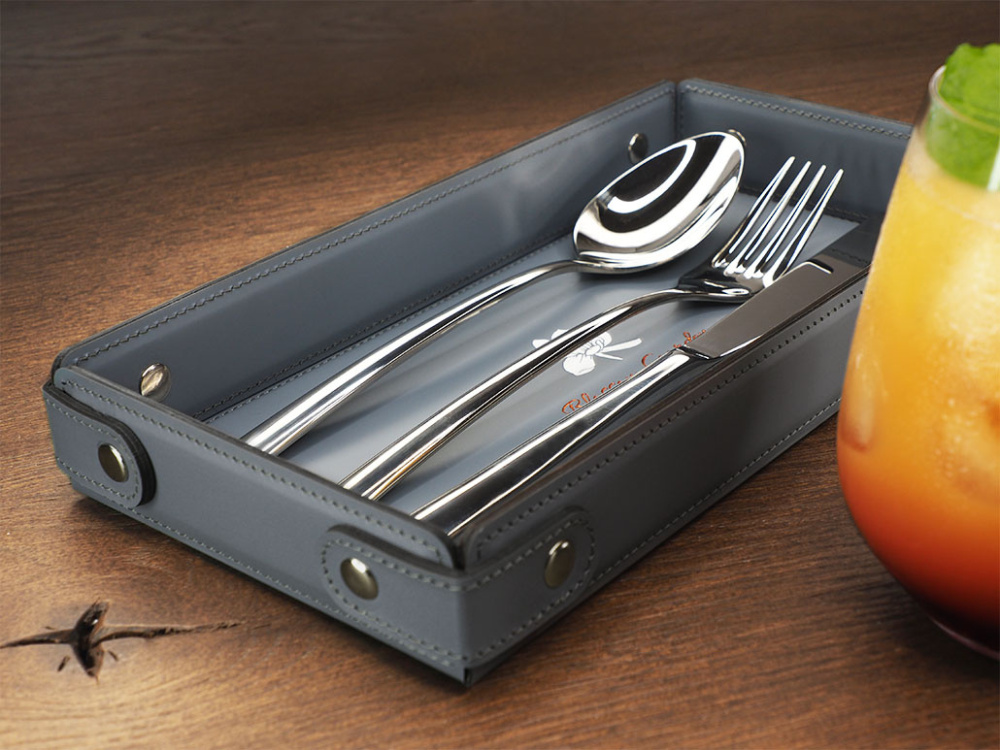 Logo trade firmakingid foto: Karp 1655094