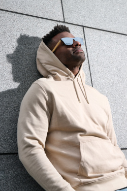 Logotrade reklaamtooted pilt: Bambusraamiga Prism RCS taaskasutatud plastikust päikeseprillid