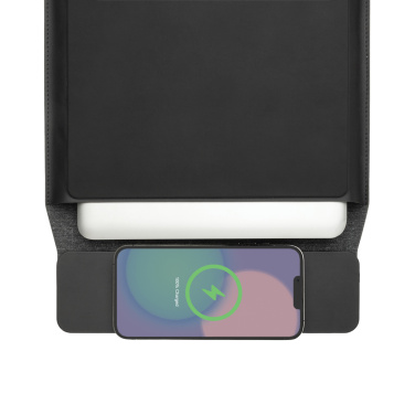 Logotrade ärikingituse foto: Swiss Peak 15W magnetilise laadimisega sülearvutiümbris 14-15,6"