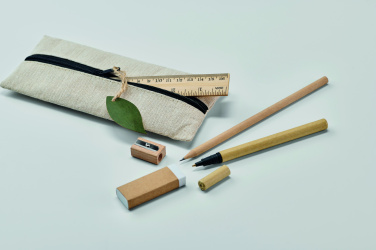 Logo trade meened foto: JUCOSET kirjatarvete komplekt