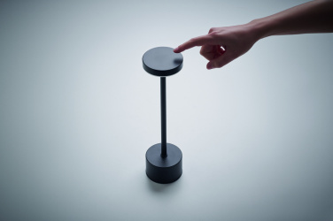 Logotrade ärikingituse foto: BISTRO alumiiniumist laualamp