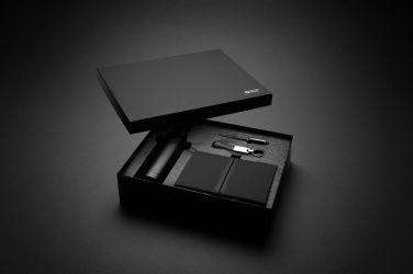 Logotrade ärikingi foto: Swiss Peak RCS luksuslik kinkekomplekt veepudeliga