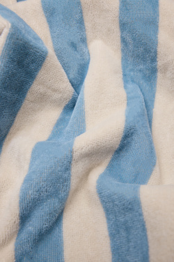 Logotrade firmakingituse foto: VINGA Lagoa GRS rannarätik