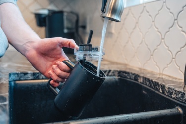 Logo trade liikelahja kuva: Cube RCS -sertifioitu muki kierrätetystä teräksestä 800ml