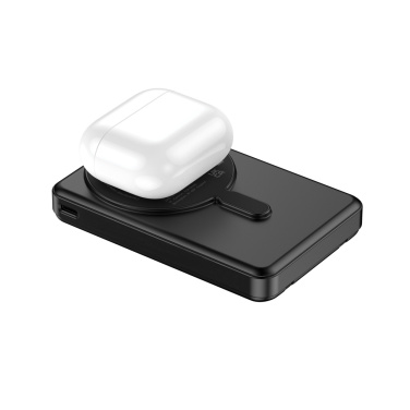 Логотрейд pекламные продукты картинка: Магнитный блок питания Urban Vitamin Delano 5 в 1, 10 000 мАч, 20 Вт в сутки