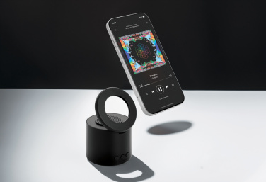 Logotrade reklamprodukter bild: Magpulse RCS återvunnen plast 3W högtalare med magnetisk hål